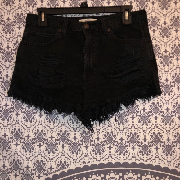 Abercrombie & Fitch Pants - Abercrombie Black Shorts !